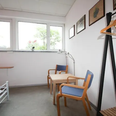 Postgaarden-gram Грам