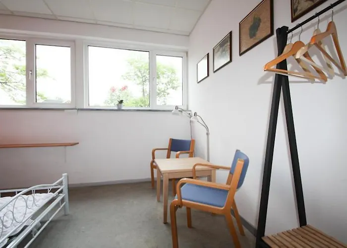 Postgaarden-gram Gram